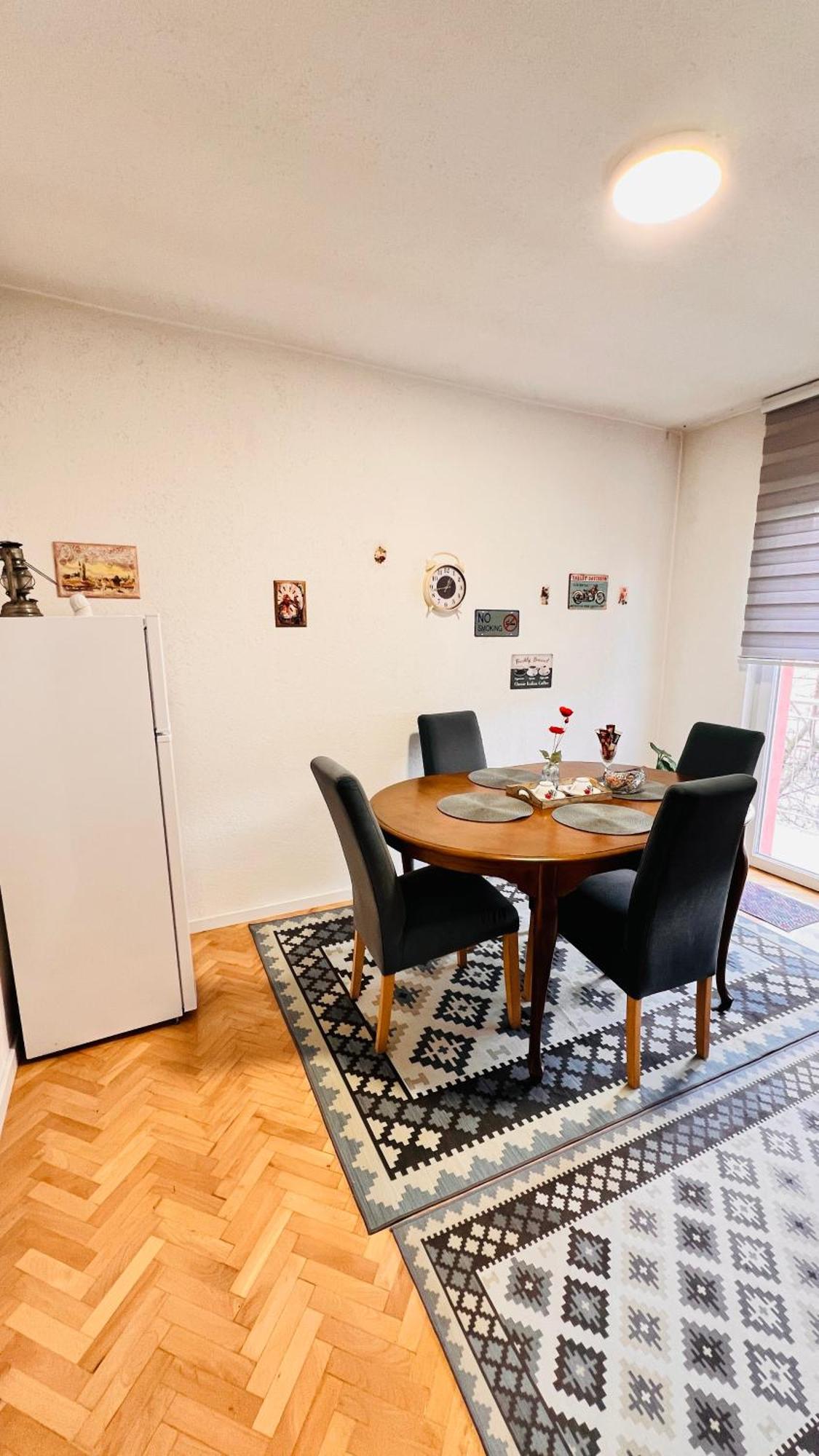 Guest House Bosnian House Hrasnica ภายนอก รูปภาพ